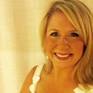 Hi, thank you for visiting! Happy Poshing!! 😊